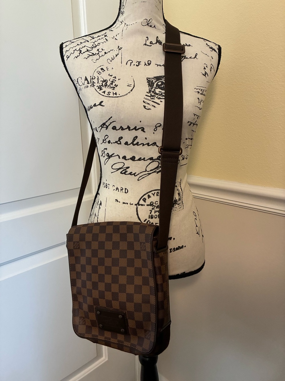 Louis vuitton damier ebene brooklyn unisex crossbody messenger bag